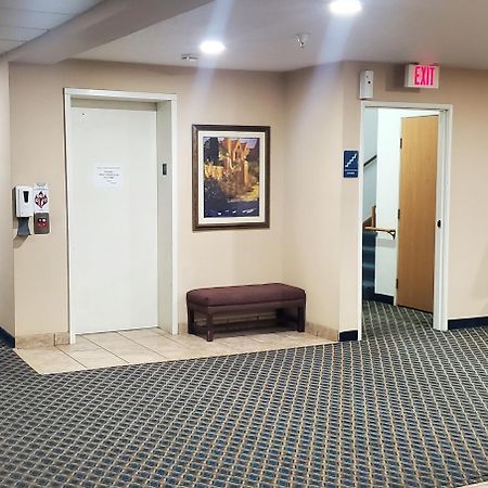 Quality Inn & Suites Eldridge Davenport North Exterior photo