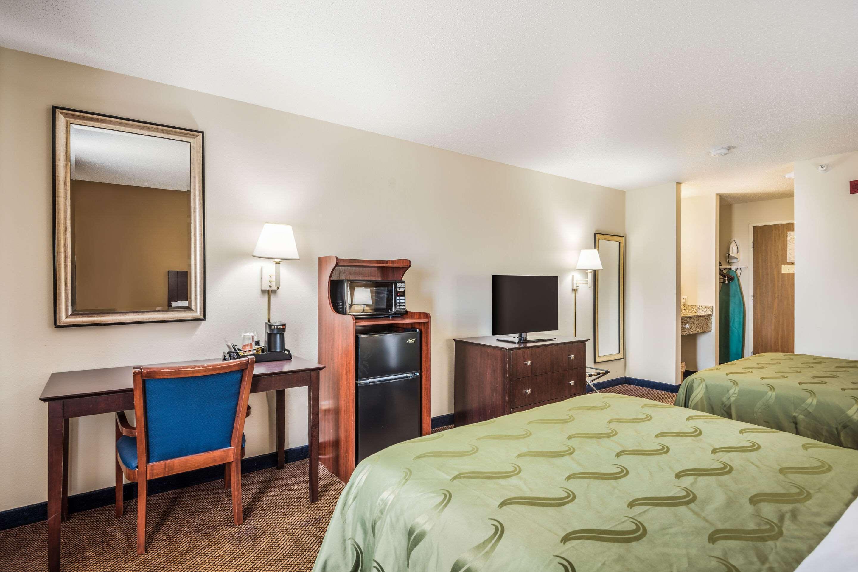 Quality Inn & Suites Eldridge Davenport North Exterior photo