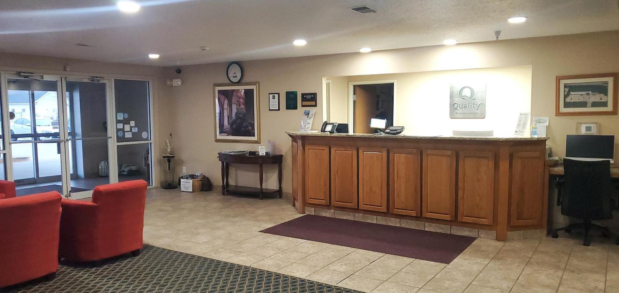 Quality Inn & Suites Eldridge Davenport North Exterior photo